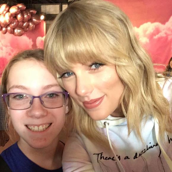 Meet your Posher, Kristin - Picture 1 of 1